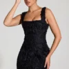 Rochie mini corset cu decolteu pătrat și aplicații florale Posy, negru Rochie mini corset cu decolteu pătrat și aplicații florale Posy, negru