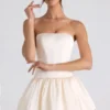 Rochie mini corset cu șireturi și tiv bufant Fabiola, culoare ivoriu