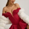Rochie mini corset cu umeri decupați și tiv bufant, model Jessamy, în roșu intens Rochie mini corset cu umeri decupați și tiv bufant, model Jessamy, în roșu intens