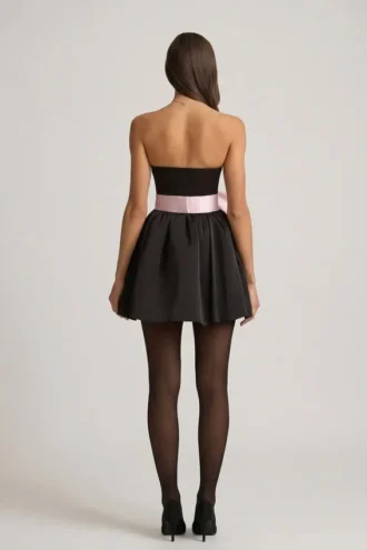 Rochie mini corset Norina cu detaliu fundă, în negru
