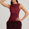 Rochie mini cu aplicații florale din satin Florrie, cu spate decupat, în culoarea roșu vin