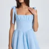 Rochie mini cu corset drapat Bellamy în albastru pudră Rochie mini cu corset drapat Bellamy în albastru pudră