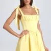 Rochie mini cu corset drapat Bellamy în culoarea Lemon Sherbet Rochie mini cu corset drapat Bellamy în culoarea Lemon Sherbet