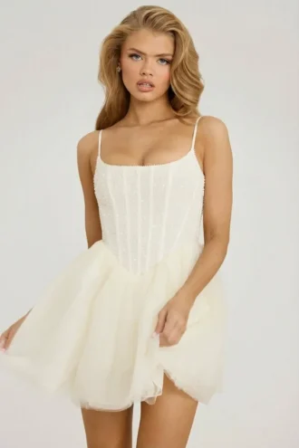 Rochie mini cu corset și fustă din tul, model Eugenie, în culoarea albă