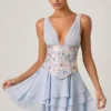 Rochie mini cu corset și volane, model Sakura, în albastru floral Rochie mini cu corset și volane, model Sakura, în albastru floral