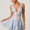 Rochie mini cu corset și volane, model Sakura, în albastru floral Rochie mini cu corset și volane, model Sakura, în albastru floral