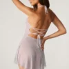 Rochie mini cu dantelă și șireturi în spate Juni, argintie Rochie mini cu dantelă și șireturi în spate Juni, argintie