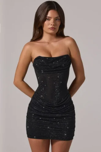 Rochie mini cu decolteu bandeau și talie drapată, cu ornamente, de la Zara, în negru