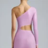 Rochie mini cu decupaje metalice și un singur umăr Zanab, în roz violet Rochie mini cu decupaje metalice și un singur umăr Zanab, în roz violet