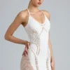 Rochie mini cu gât halter și ornamente Tori, culoare ivoriu Rochie mini cu gât halter și ornamente Tori, culoare ivoriu
