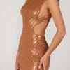 Rochie mini cu guler înalt și decorațiuni Romilly, în culoarea bronz Rochie mini cu guler înalt și decorațiuni Romilly, în culoarea bronz