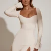 Rochie mini cu mâneci lungi și decolteu în formă de inimă Amryn, culoare ivoriu Rochie mini cu mâneci lungi și decolteu în formă de inimă Amryn, culoare ivoriu