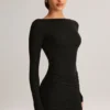 Rochie mini cu mâneci lungi și decolteu în V, drapată, din modal Eska, în culoarea negru Rochie mini cu mâneci lungi și decolteu în V, drapată, din modal Eska, în culoarea negru