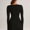 Rochie mini cu mâneci lungi și decolteu în V, drapată, din modal Eska, în culoarea negru Rochie mini cu mâneci lungi și decolteu în V, drapată, din modal Eska, în culoarea negru