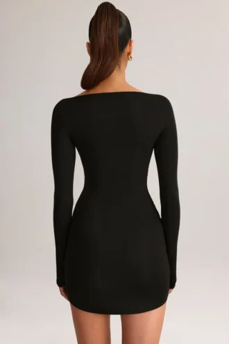 Rochie mini cu mâneci lungi și decolteu în V, drapată, din modal Eska, în culoarea negru Rochie mini cu mâneci lungi și decolteu în V, drapată, din modal Eska, în culoarea negru
