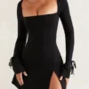 Rochie mini cu mâneci lungi și decolteu pătrat Baize, în culoarea neagră Rochie mini cu mâneci lungi și decolteu pătrat Baize, în culoarea neagră