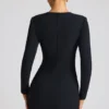 Rochie mini cu mâneci lungi și decupaj în formă de inimă Luciana, în negru Rochie mini cu mâneci lungi și decupaj în formă de inimă Luciana, în negru