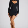 Rochie mini cu mâneci lungi și decupaj în formă de inimă Luciana, în negru Rochie mini cu mâneci lungi și decupaj în formă de inimă Luciana, în negru