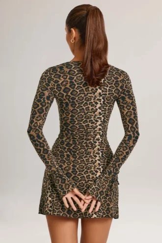 Rochie mini cu mâneci lungi Iskra din modal, cu imprimeu leopard Rochie mini cu mâneci lungi Iskra din modal, cu imprimeu leopard