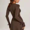 Rochie mini cu mâneci lungi Iskra din modal, culoare maro ciocolată