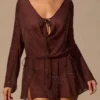Rochie mini cu mâneci lungi Meilani în maro espresso Rochie mini cu mâneci lungi Meilani în maro espresso