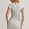 Rochie mini cu pantaloni scurți din modal Jazlyn, cu dungi albastre și galbene Rochie mini cu pantaloni scurți din modal Jazlyn, cu dungi albastre și galbene