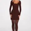 Rochie mini cu sutien cu dantelă și mâneci lungi din modal cu nervuri Caris, culoare maro ciocolată Rochie mini cu sutien cu dantelă și mâneci lungi din modal cu nervuri Caris, culoare maro ciocolată