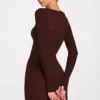 Rochie mini cu sutien cu dantelă și mâneci lungi din modal cu nervuri Caris, culoare maro ciocolată Rochie mini cu sutien cu dantelă și mâneci lungi din modal cu nervuri Caris, culoare maro ciocolată