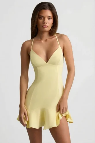 Rochie mini cu talie coborâtă și șireturi Daria, galbenă Rochie mini cu talie coborâtă și șireturi Daria, galbenă