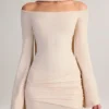 Rochie mini cu umeri decupați și detaliu eșarfă din tricot Luzia, culoare crem Rochie mini cu umeri decupați și detaliu eșarfă din tricot Luzia, culoare crem