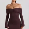 Rochie mini cu umeri decupați și volane din amestec de modal și cașmir Thais, culoare Espresso