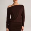 Rochie mini cu umeri decupați Mira Modal, culoare maro ciocolată