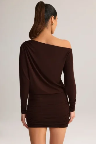 Rochie mini cu umeri decupați Mira Modal, culoare maro ciocolată Rochie mini cu umeri decupați Mira Modal, culoare maro ciocolată