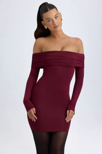 Rochie mini cu umeri decupați Oriana Modal, în culoarea roșu vin Rochie mini cu umeri decupați Oriana Modal, în culoarea roșu vin