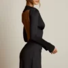 Rochie mini Darana cu spate decupat și croi în A, de culoare neagră Rochie mini Darana cu spate decupat și croi în A, de culoare neagră