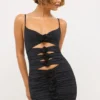 Rochie mini decupată Aniela din jersey elastic cu detalii de trandafiri, în negru Rochie mini decupată Aniela din jersey elastic cu detalii de trandafiri, în negru