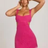 Rochie mini decupată Emilion cu ornamente, în culoarea fucsia Rochie mini decupată Emilion cu ornamente, în culoarea fucsia