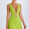 Rochie mini decupată Kalista în verde lime Rochie mini decupată Kalista în verde lime