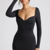 Rochie mini Demelza cu mâneci lungi și decolteu în formă de inimă, în culoarea neagră