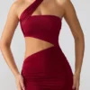 Rochie mini din jersey elastic cu decupaje și volane Shyla, culoare rubiniu Rochie mini din jersey elastic cu decupaje și volane Shyla, culoare rubiniu