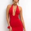 Rochie mini din jersey elastic Sofija, cu decolteu adânc și volane, în roșu stacojiu