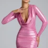 Rochie mini din jersey metalic cu mâneci lungi Layla, în roz Rochie mini din jersey metalic cu mâneci lungi Layla, în roz