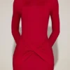 Rochie mini drapată cu guler barcă din jersey moale Briallen, în roșu intens Rochie mini drapată cu guler barcă din jersey moale Briallen, în roșu intens