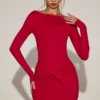 Rochie mini drapată cu guler barcă din jersey moale Briallen, în roșu intens Rochie mini drapată cu guler barcă din jersey moale Briallen, în roșu intens