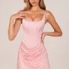 Rochie mini drapată cu șireturi Lia, în roz pudrat Rochie mini drapată cu șireturi Lia, în roz pudrat