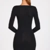 Rochie mini drapată cu mâneci lungi din modal cu nervuri Elona, negru Rochie mini drapată cu mâneci lungi din modal cu nervuri Elona, negru