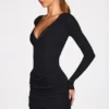 Rochie mini drapată cu mâneci lungi din modal cu nervuri Elona, negru Rochie mini drapată cu mâneci lungi din modal cu nervuri Elona, negru