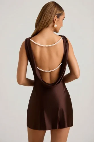 Rochie mini drapată cu spate decupat, în linie A, Monnie, în maro ciocolată
