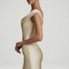 Rochie mini drapată cu umeri decupați din satin Maeve, culoare ivoriu Rochie mini drapată cu umeri decupați din satin Maeve, culoare ivoriu