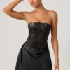 Rochie mini drapată, fără bretele, în linie A, cu ornamente, Eden, în negru Rochie mini drapată, fără bretele, în linie A, cu ornamente, Eden, în negru